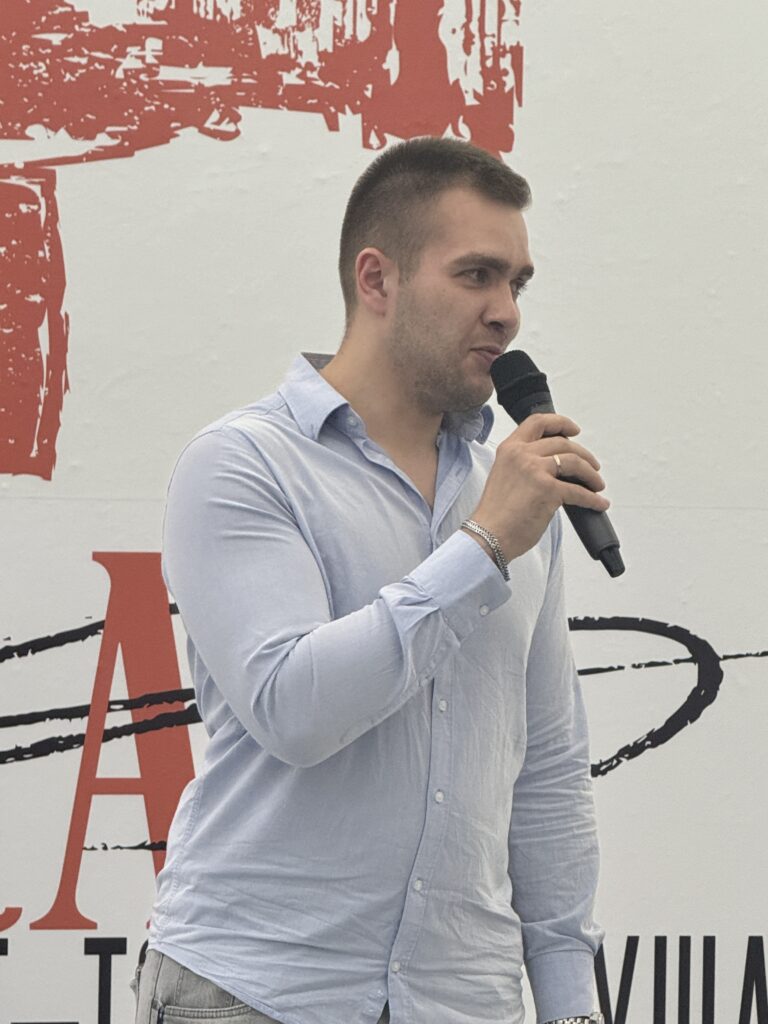 Дмитрий Левщанов